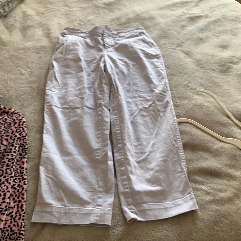 Size 4, wide legged pants. Purple.